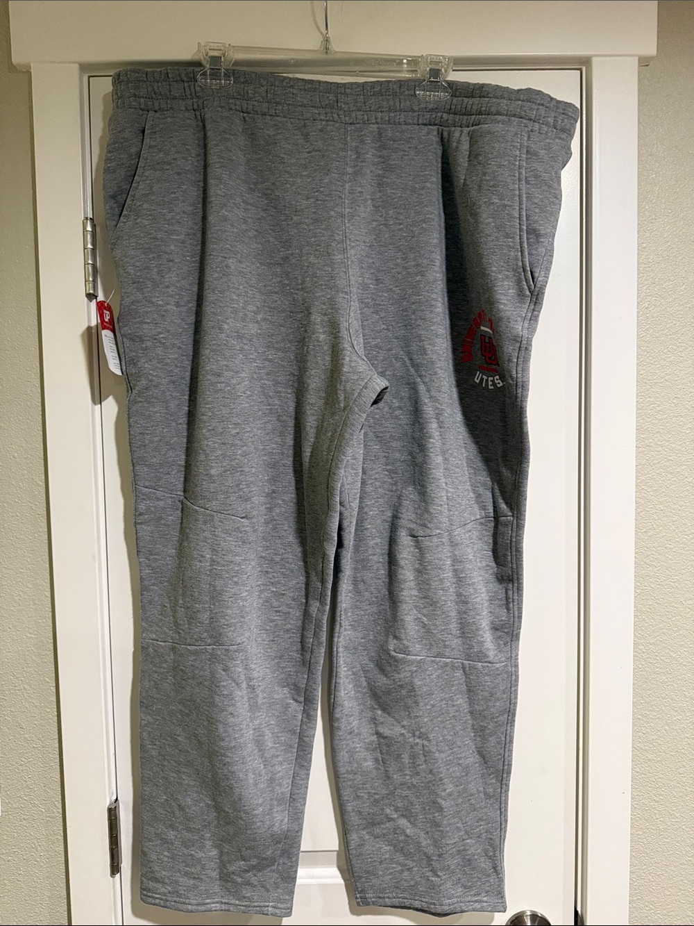 Rivalry Threads Gray Men's Utah Utes Fleece Joggers with Red Logo